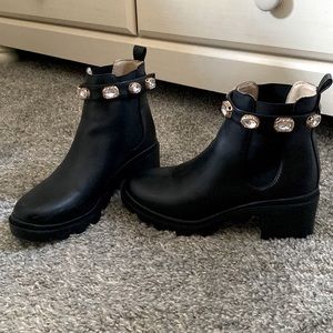 Steve Madden Boots